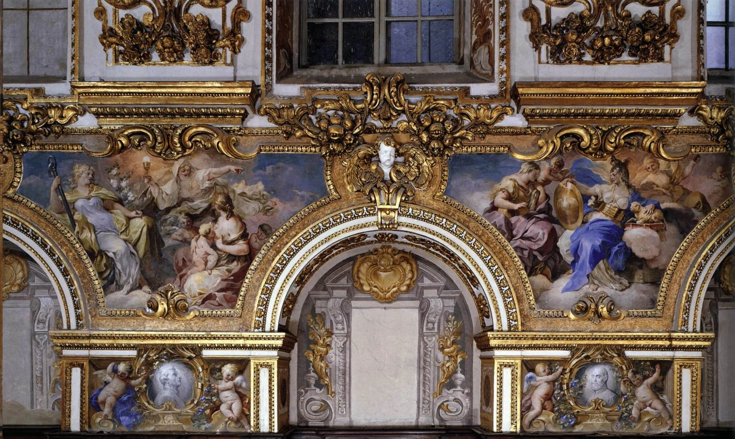 Fregio - San Paolo Maggiore, Napoli